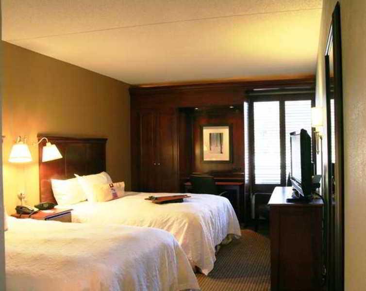 Hampton Inn Traverse City Extérieur photo